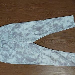 Jockey Capri Length Yoga Pants Women's Medium Worn Once/Like-New